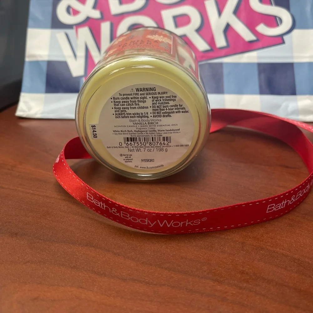 Bath & Body Works Vanilla Birch Candle - VHTF Single Wick NWT - Picture 2 of 2